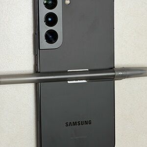 Samsung Galaxy S22 128GB unlocked